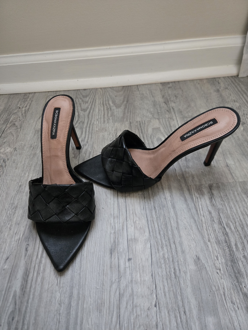 BCBGMaxAzria Black Woven Pointed Mule Heels